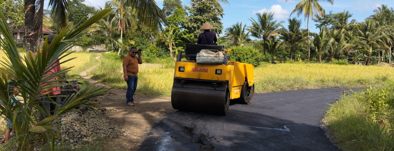 Kegiatan,Pembangunan Pengaspalan sensit Jl.cibalung17